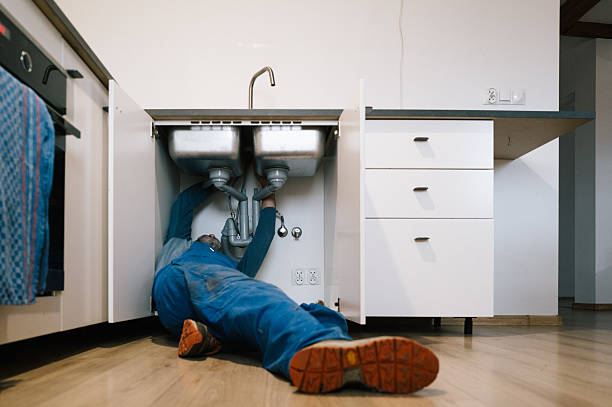 Professional Emergency Plumber technician working in Cameron, WV